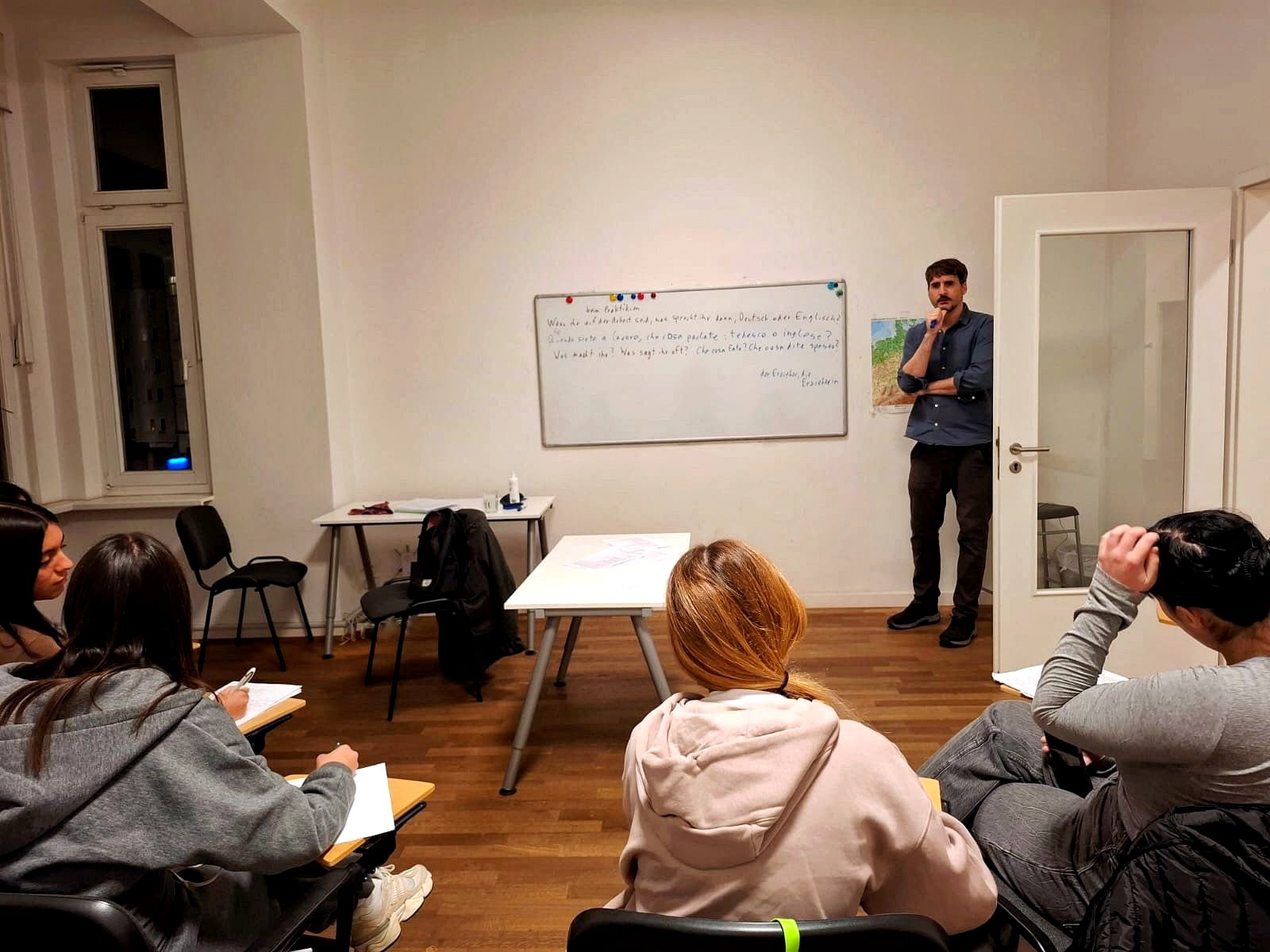 Small group lesson at DAS Akademie in Berlin